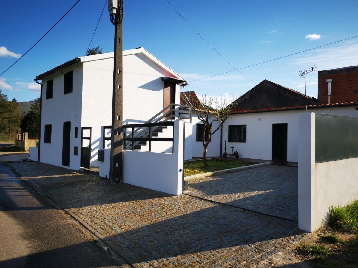 Casa Do Curral Do Chapeu Holiday home Coja